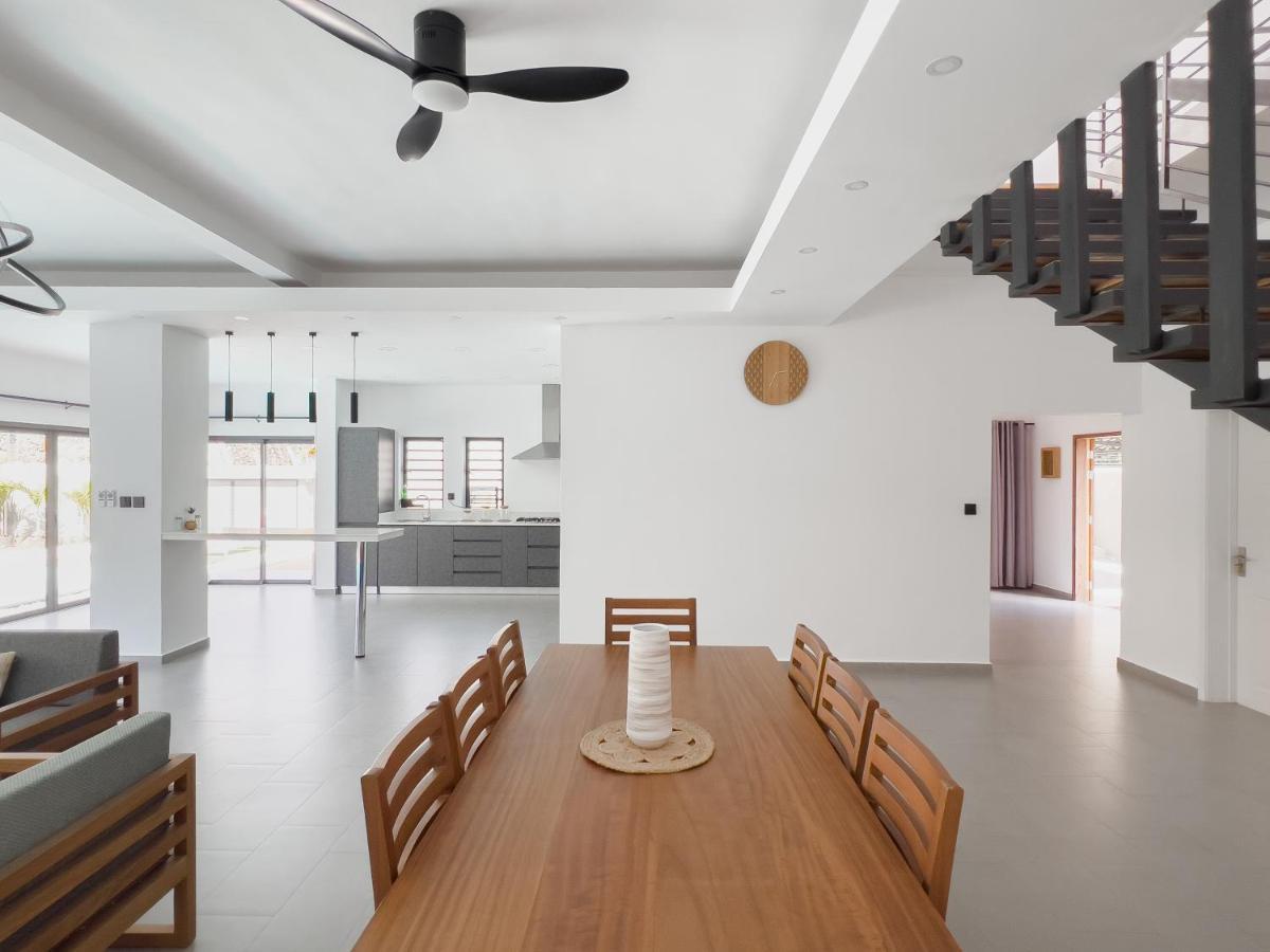 Spacious 4 Bedrooms Villa With Infinity Pool Grand-Baie Exterior photo